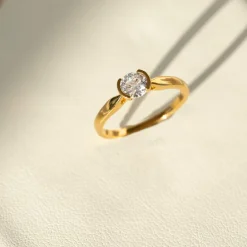 Solitaire or 750 jaune diamant HSI 0.2 carat